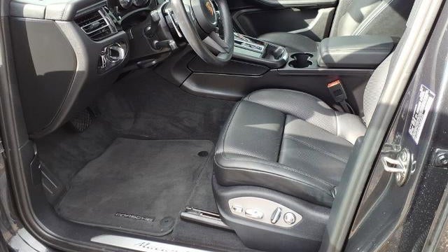 2022 Porsche Macan S