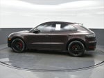 2021 Macan Thumbnail 3