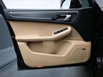 2021 Macan Thumbnail 9