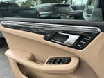 2022 Macan Thumbnail 30