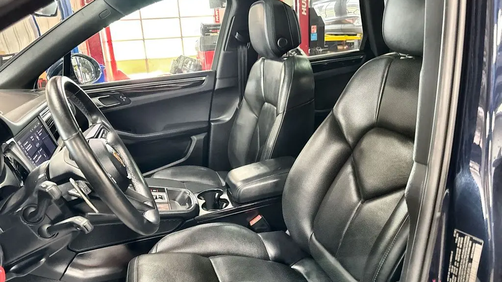 2023 Porsche Macan S