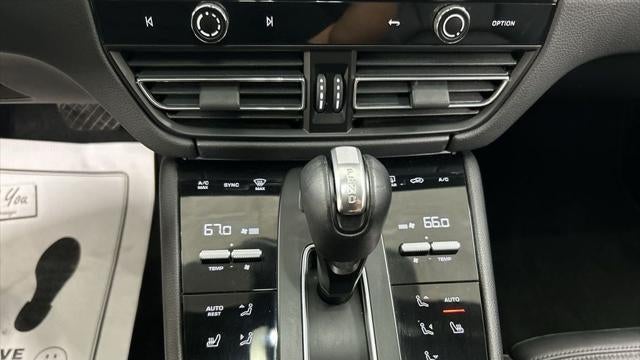 2022 Porsche Macan S