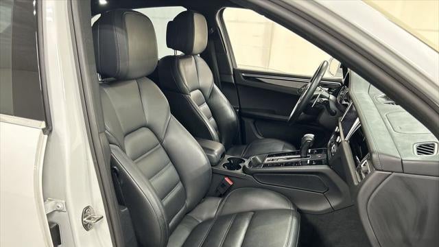 2022 Porsche Macan S