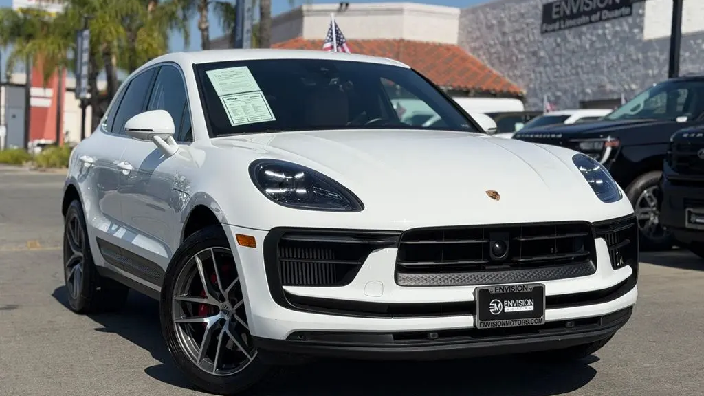 2023 Porsche Macan S