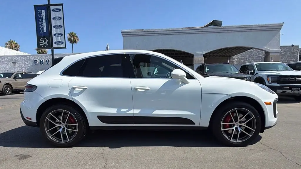 2023 Porsche Macan S