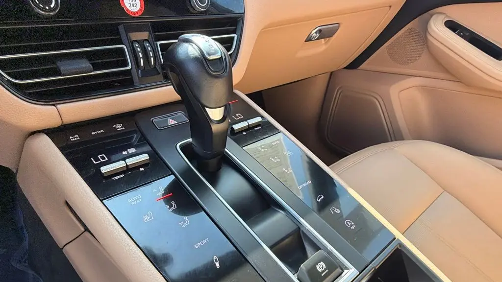 2023 Porsche Macan S