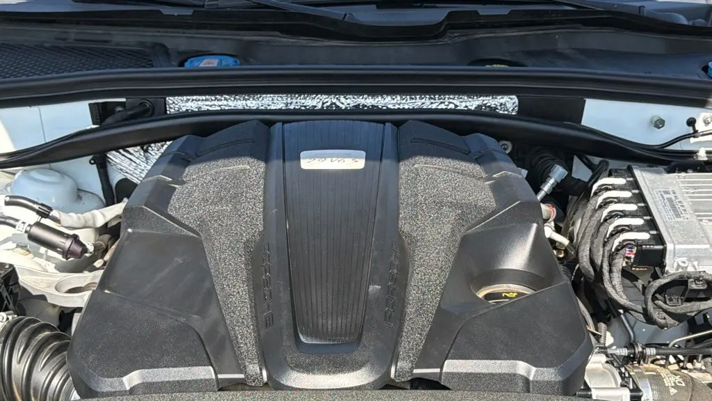 2023 Porsche Macan S