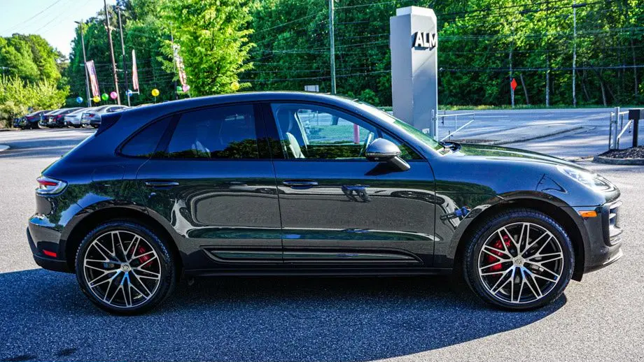 2024 Porsche Macan S