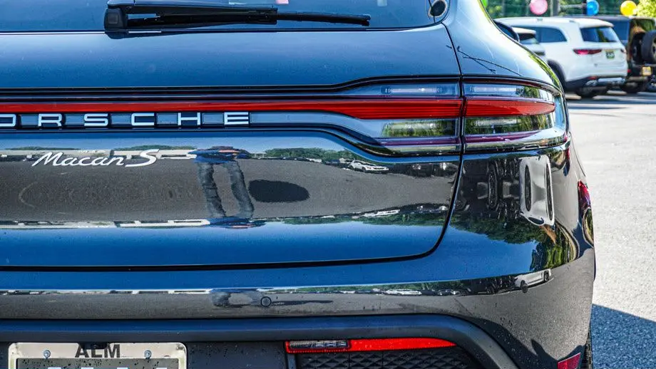 2024 Porsche Macan S