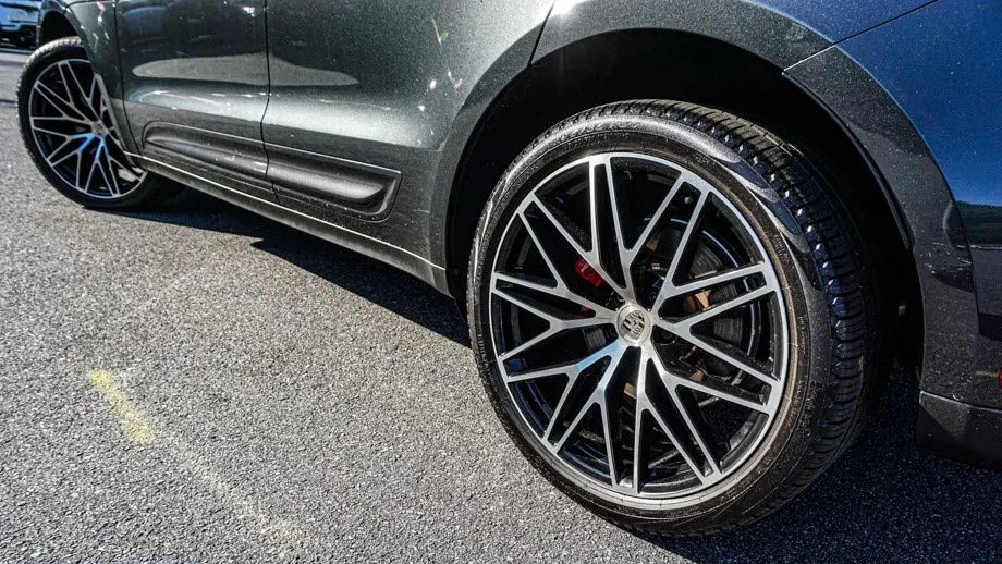 2024 Porsche Macan S