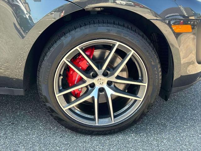 2024 Porsche Macan - $62,995