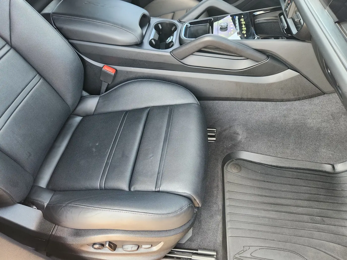 2025 Porsche Cayenne - $123,901