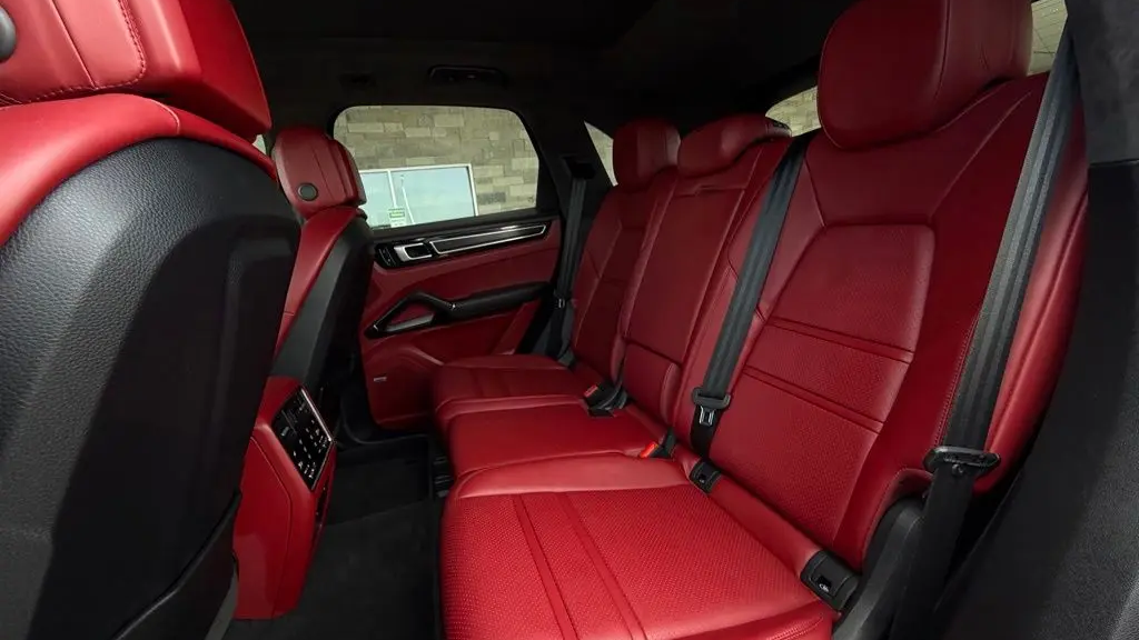 2021 Porsche Cayenne GTS