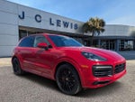 2021 Cayenne Thumbnail 1