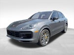 2021 Cayenne Thumbnail 4