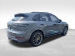 2021 Cayenne Thumbnail 8