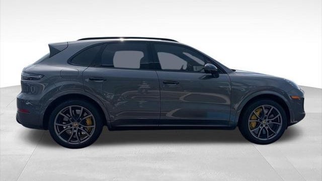 2021 Porsche Cayenne Turbo S E-Hybrid