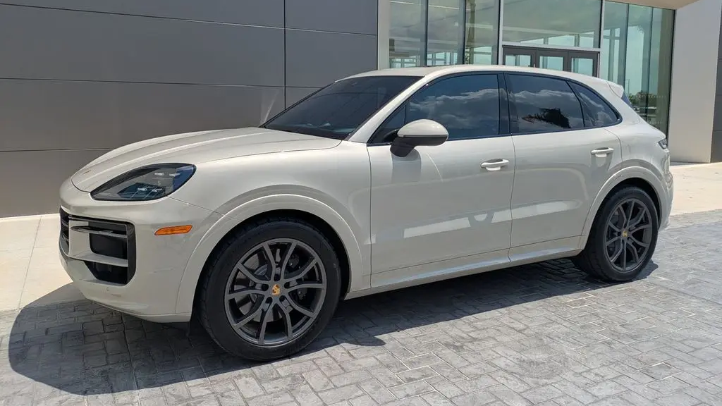 2024 Porsche Cayenne S
