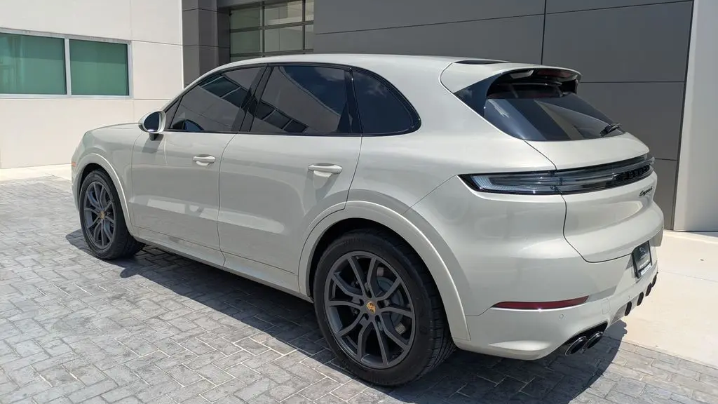 2024 Porsche Cayenne S