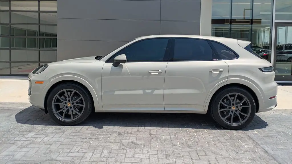 2024 Porsche Cayenne S