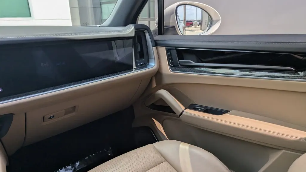 2024 Porsche Cayenne S