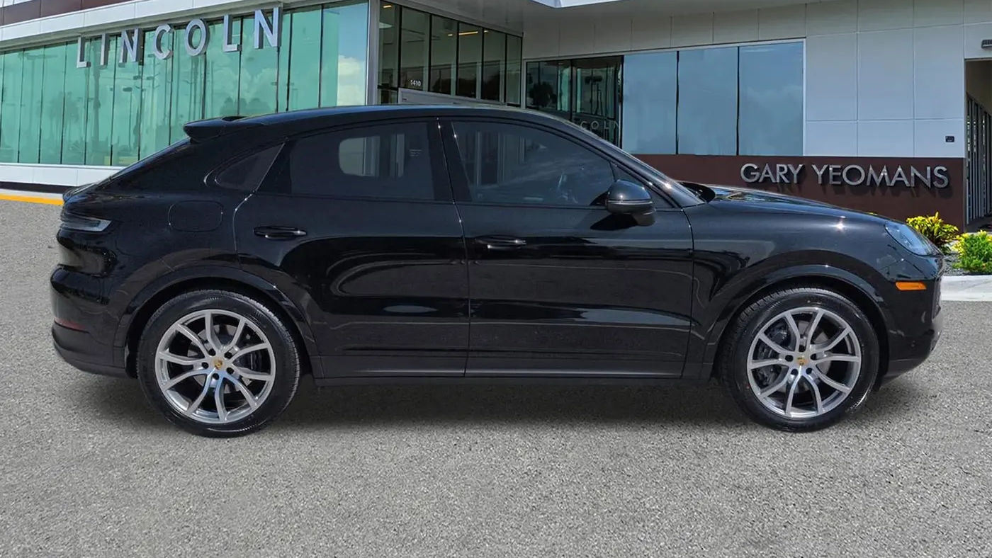 2024 Porsche Cayenne Coupe