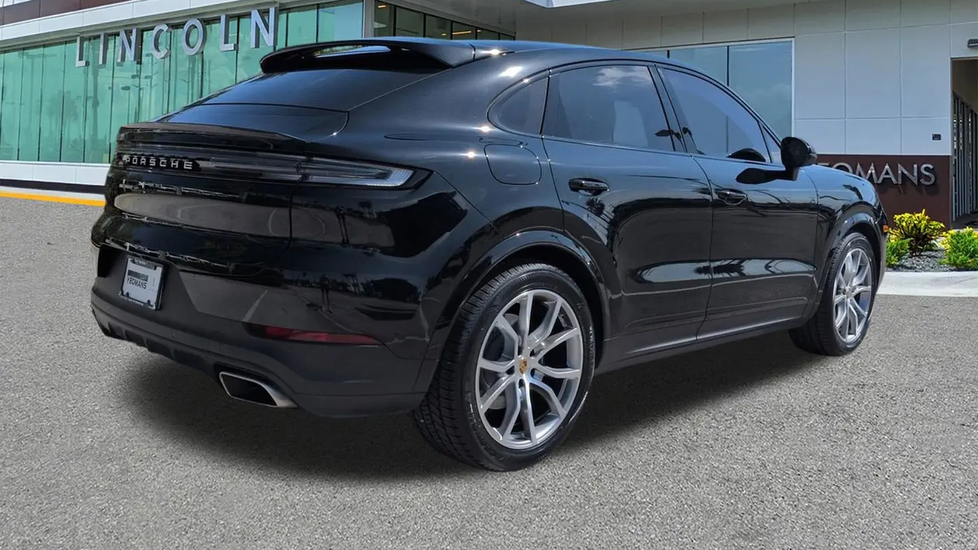 2024 Porsche Cayenne Coupe
