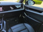 2024 Cayenne Thumbnail 17