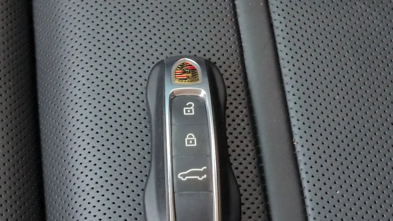 2024 Porsche Cayenne Coupe