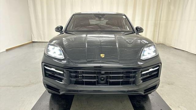 2025 Porsche Cayenne Coupe