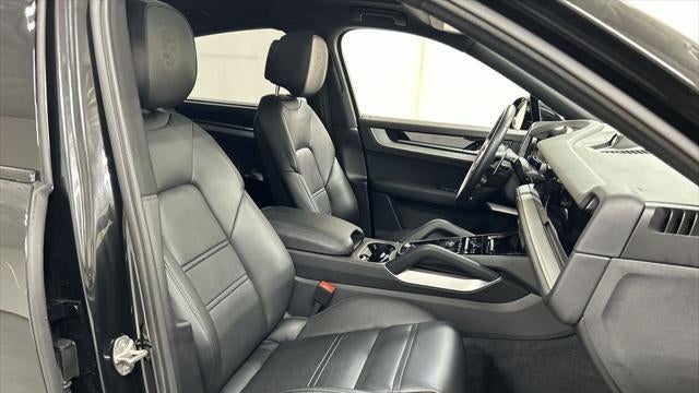 2025 Porsche Cayenne Coupe