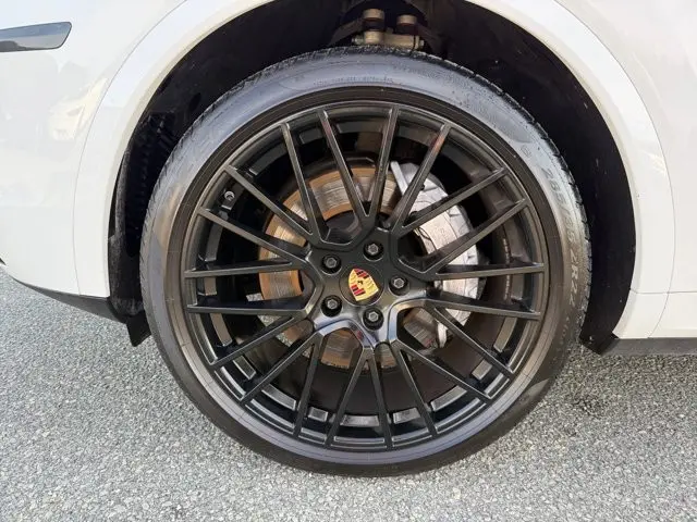 2023 Porsche Cayenne - $68,995