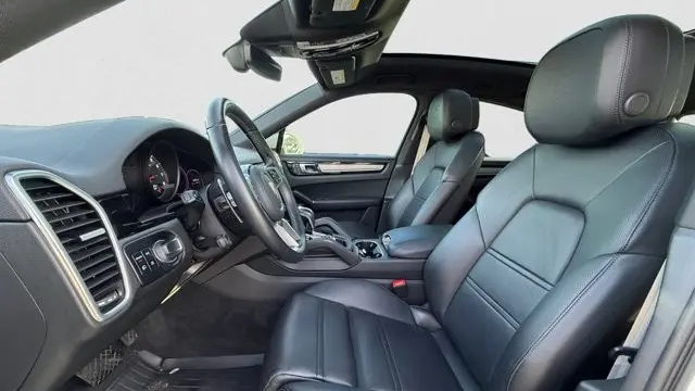 2023 Porsche Cayenne Coupe