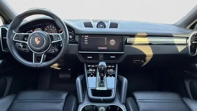 2023 Porsche Cayenne Coupe