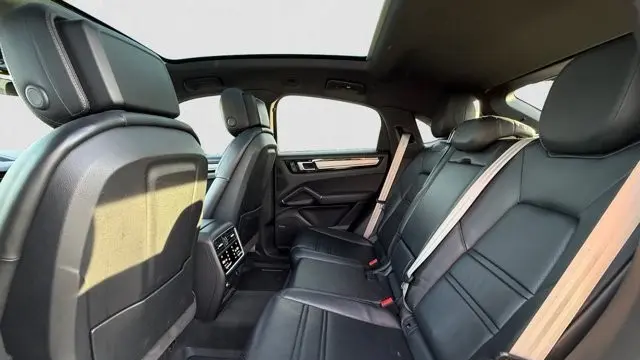 2023 Porsche Cayenne Coupe
