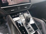 2020 Cayenne Thumbnail 24