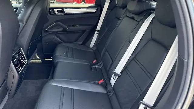 2022 Porsche Cayenne Coupe