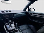 2023 Cayenne Thumbnail 19