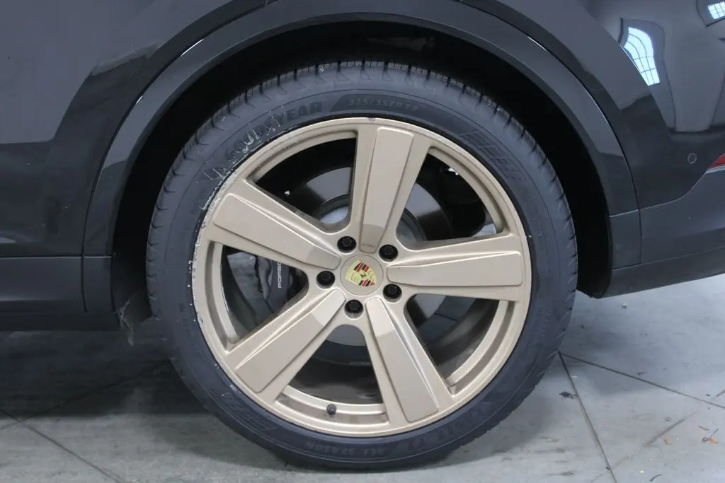 2024 Porsche Cayenne - $66,718