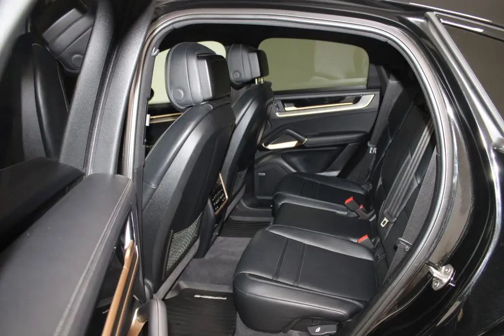 2024 Porsche Cayenne - $66,718