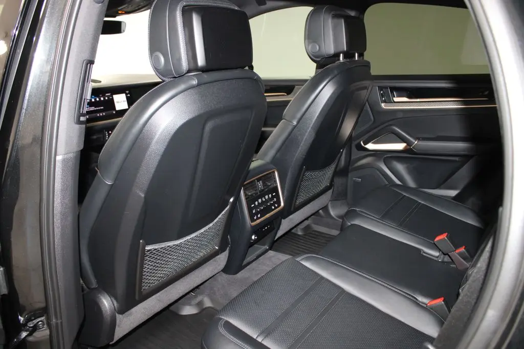 2024 Porsche Cayenne - $66,718