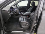 2022 Cayenne Thumbnail 11