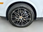 2024 Cayenne Thumbnail 33