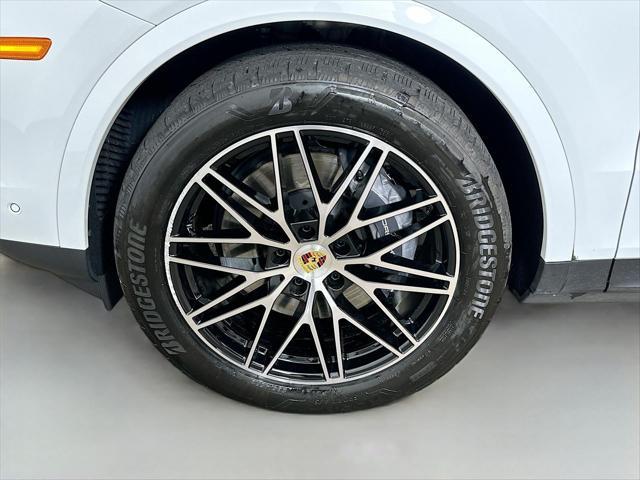 2024 Porsche Cayenne - $76,500