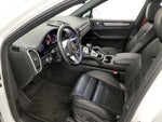 2023 Cayenne Thumbnail 11