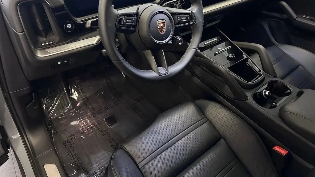 2024 Porsche Cayenne Coupe
