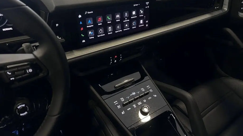 2024 Porsche Cayenne Coupe
