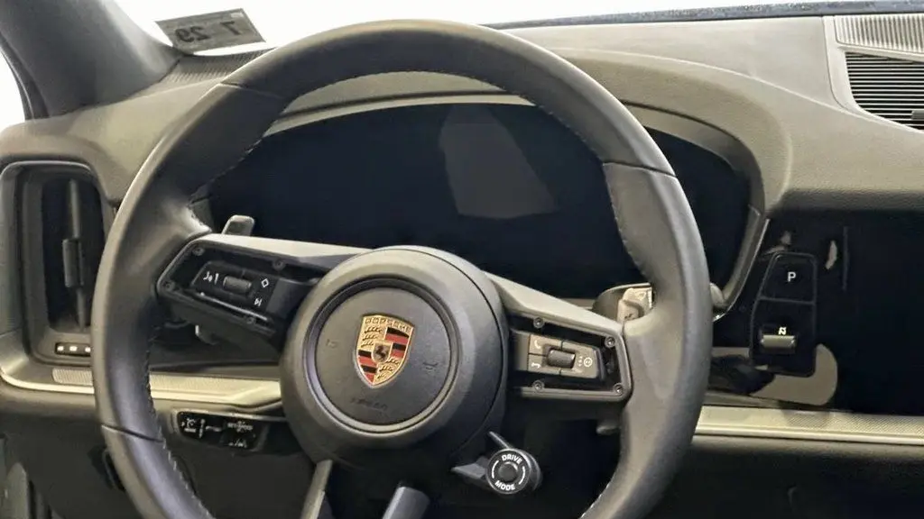 2024 Porsche Cayenne Coupe