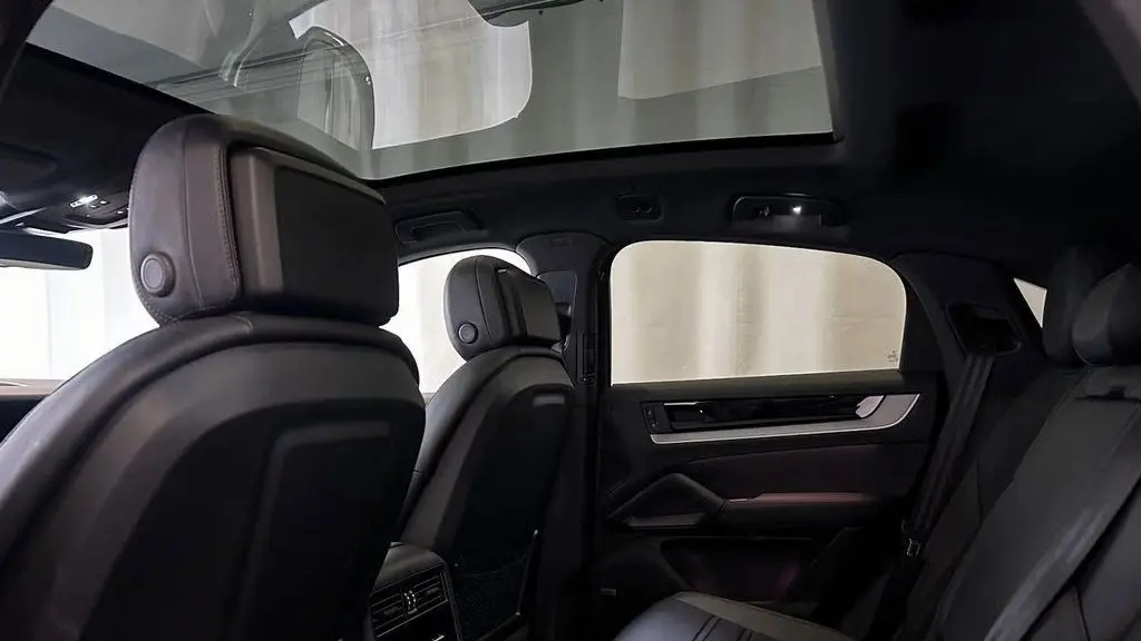 2024 Porsche Cayenne Coupe