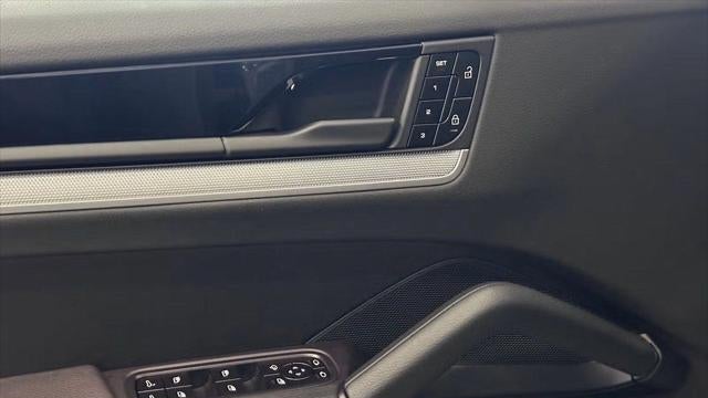 2024 Porsche Cayenne Coupe